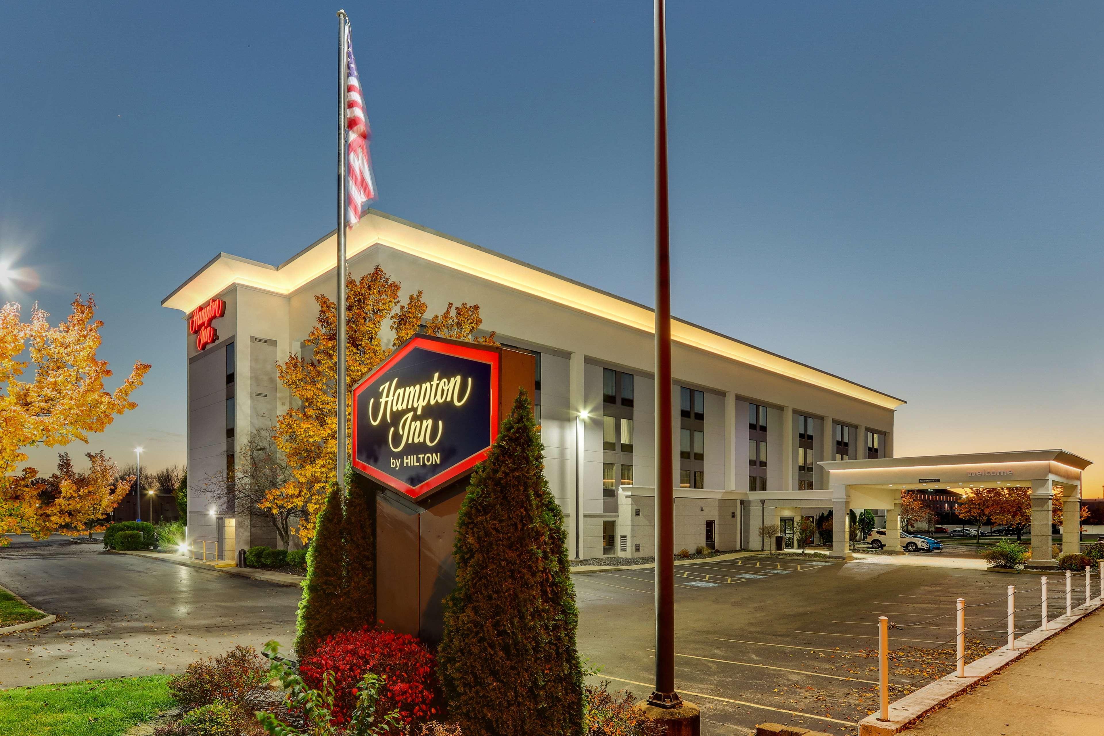 Hampton Inn Springfield Exterior foto