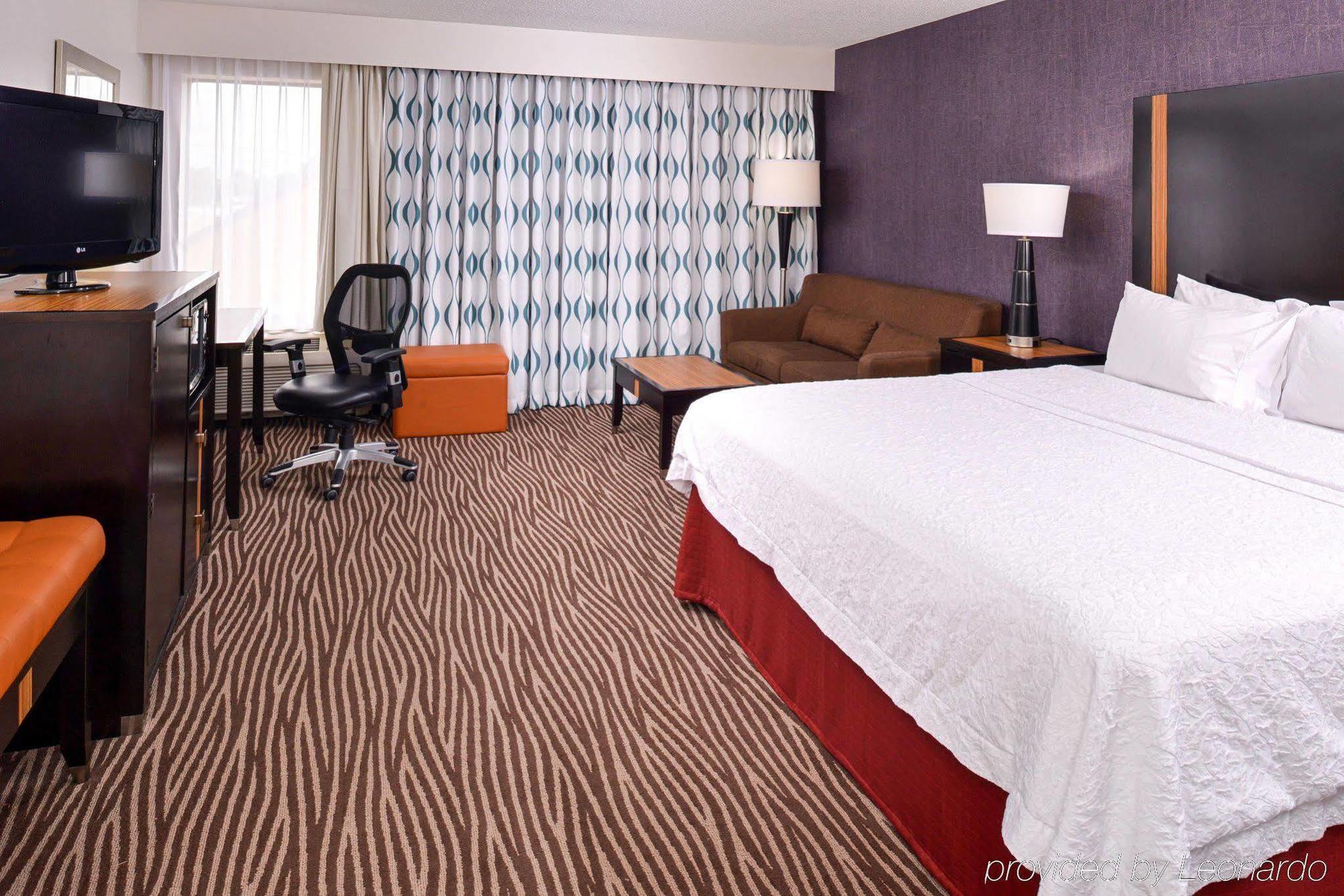 Hampton Inn Springfield Exterior foto